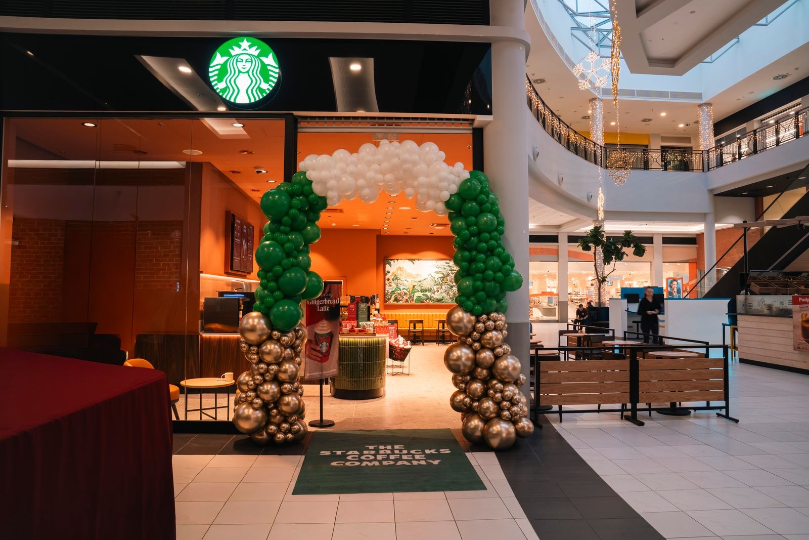 Starbucks v OC Novo Plaza
